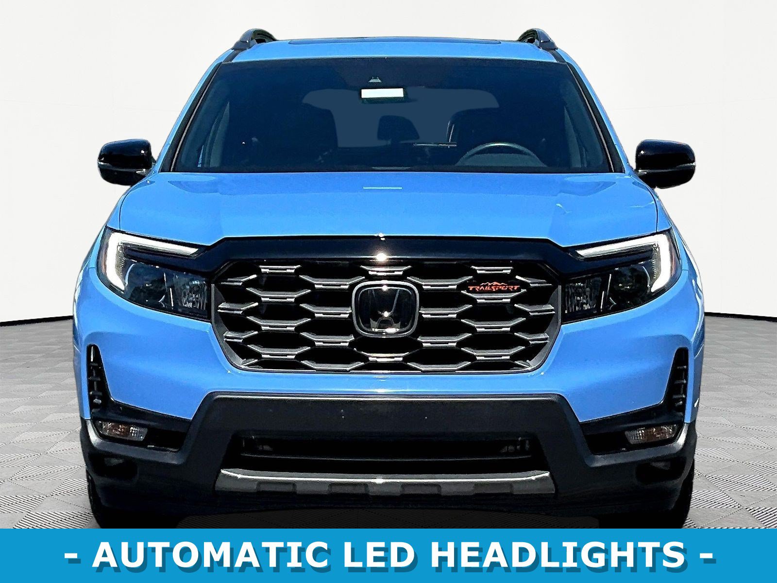Certified 2025 Honda Passport TrailSport image 2