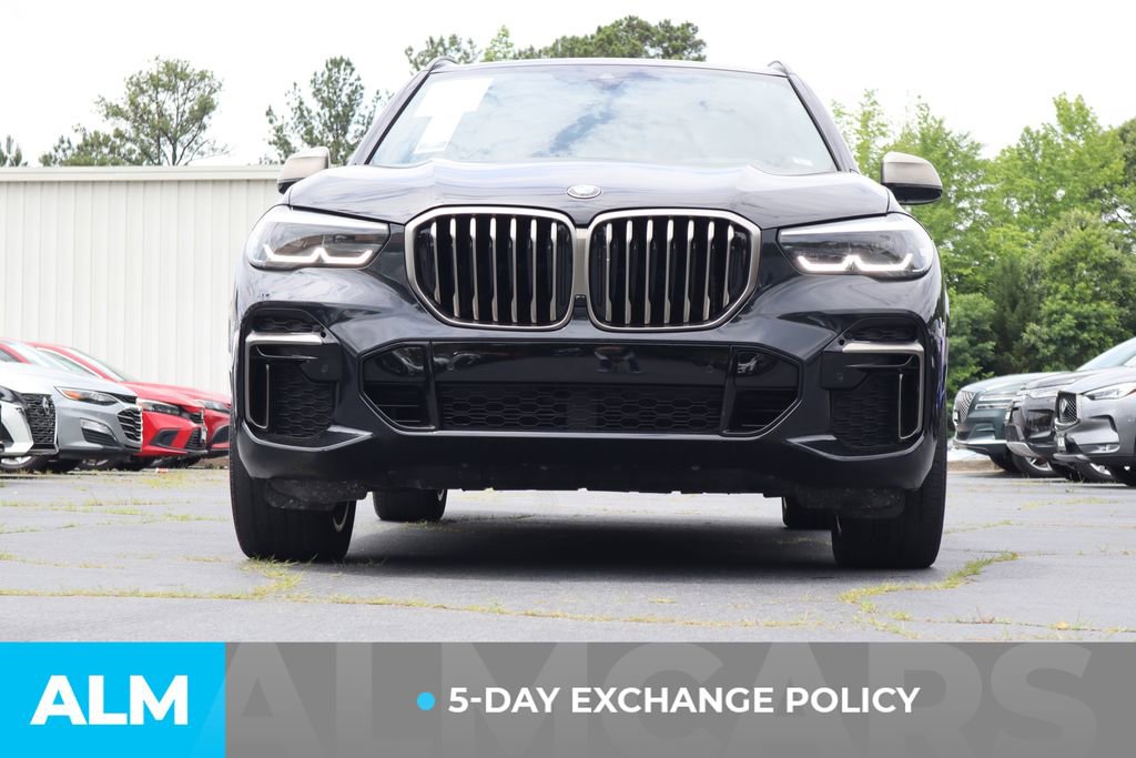 Used 2022 BMW X5 M50i image 4