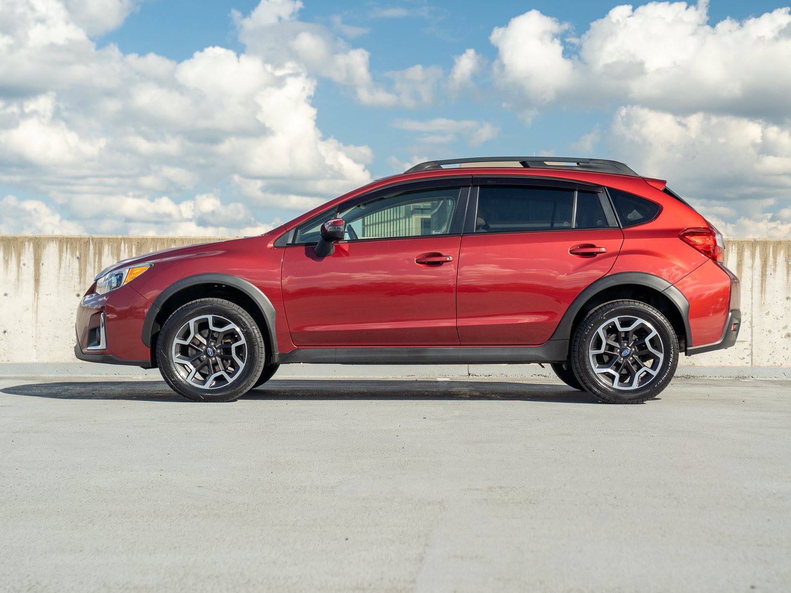 Used 2016 Subaru Crosstrek 2.0i Limited AWD/4WD image 4