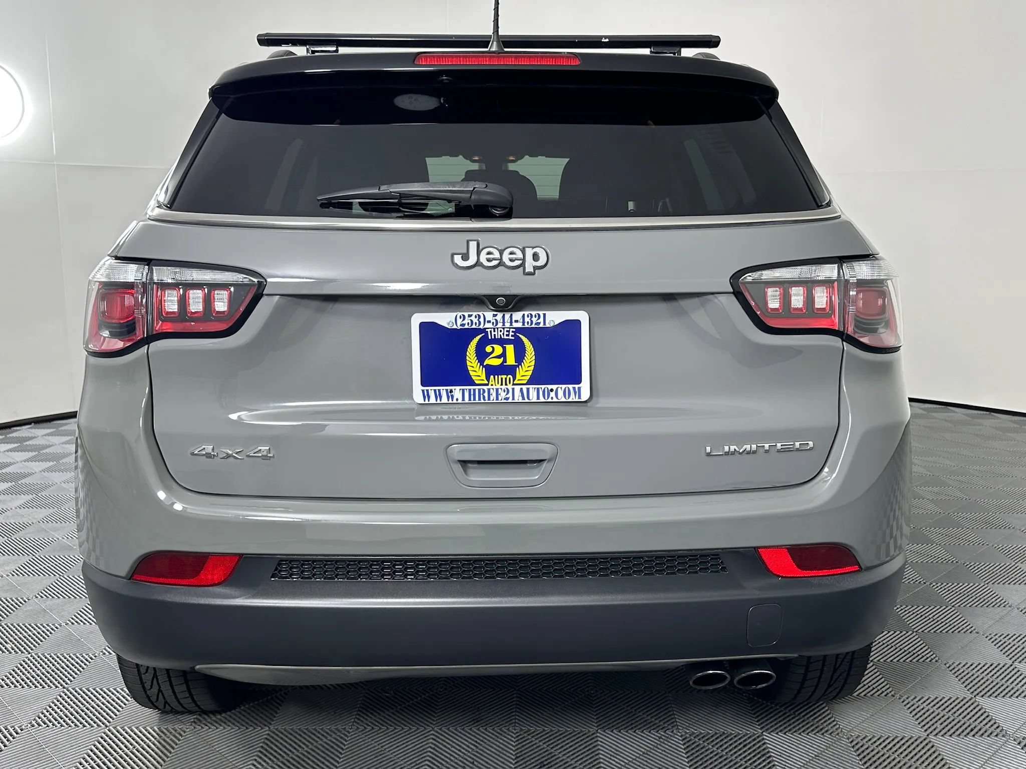 Used 2020 Jeep Compass Limited AWD/4WD image 20