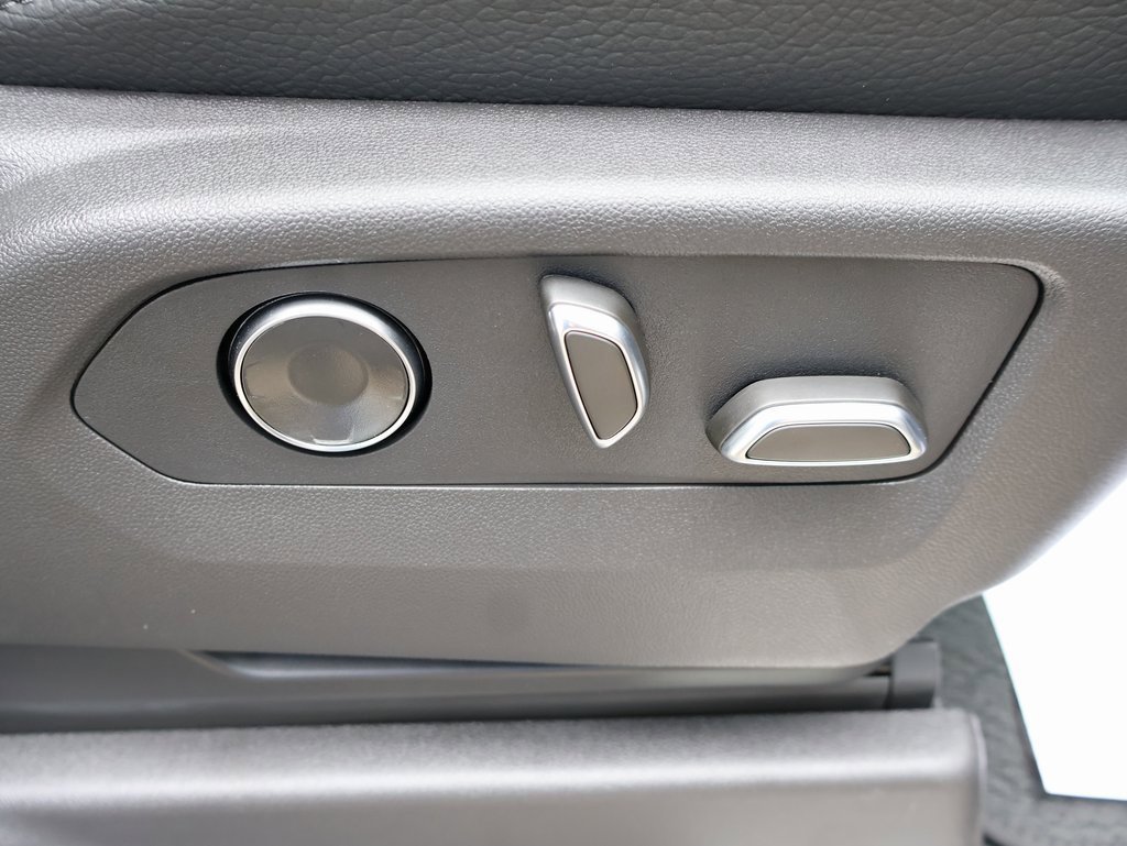 New 2025 GMC Sierra 2500 Denali w/ Denali Reserve Package image 47