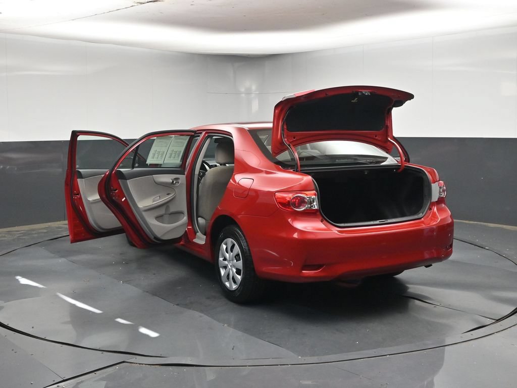 Used 2011 Toyota Corolla LE FWD image 44