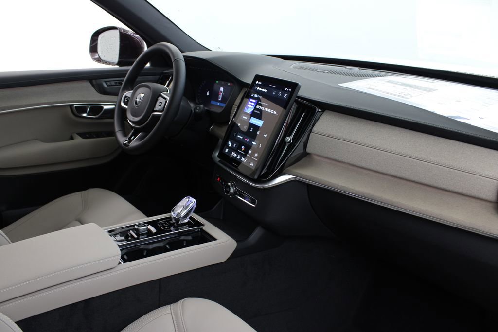 New 2026 Volvo XC90 B6 Plus w/ Protection Package image 26