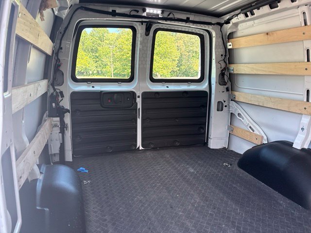 Used 2025 Chevrolet Express 2500 w/ Driver Convenience Package RWD image 21