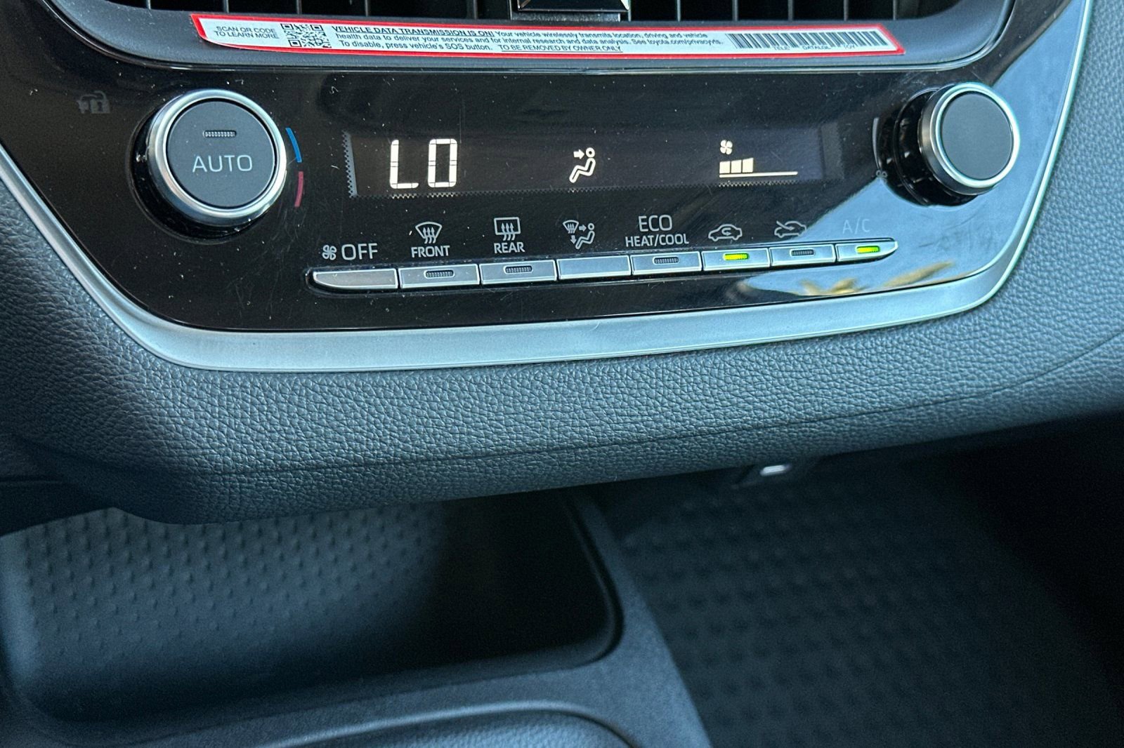 Used 2025 Toyota Corolla LE image 19