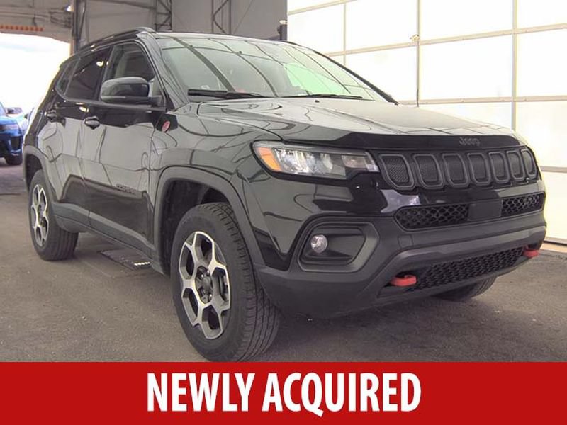 Used 2022 Jeep Compass Trailhawk w/ Trailhawk Convenience Group AWD/4WD image 1
