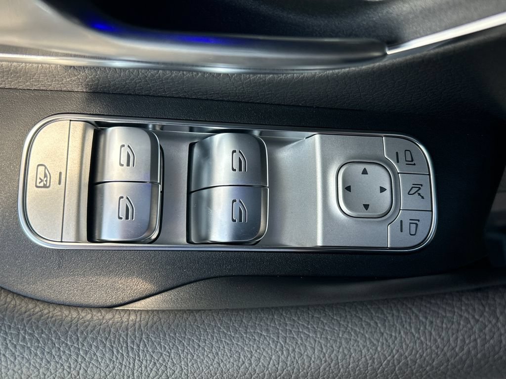 New 2026 Mercedes-Benz GLS 450 4MATIC image 12