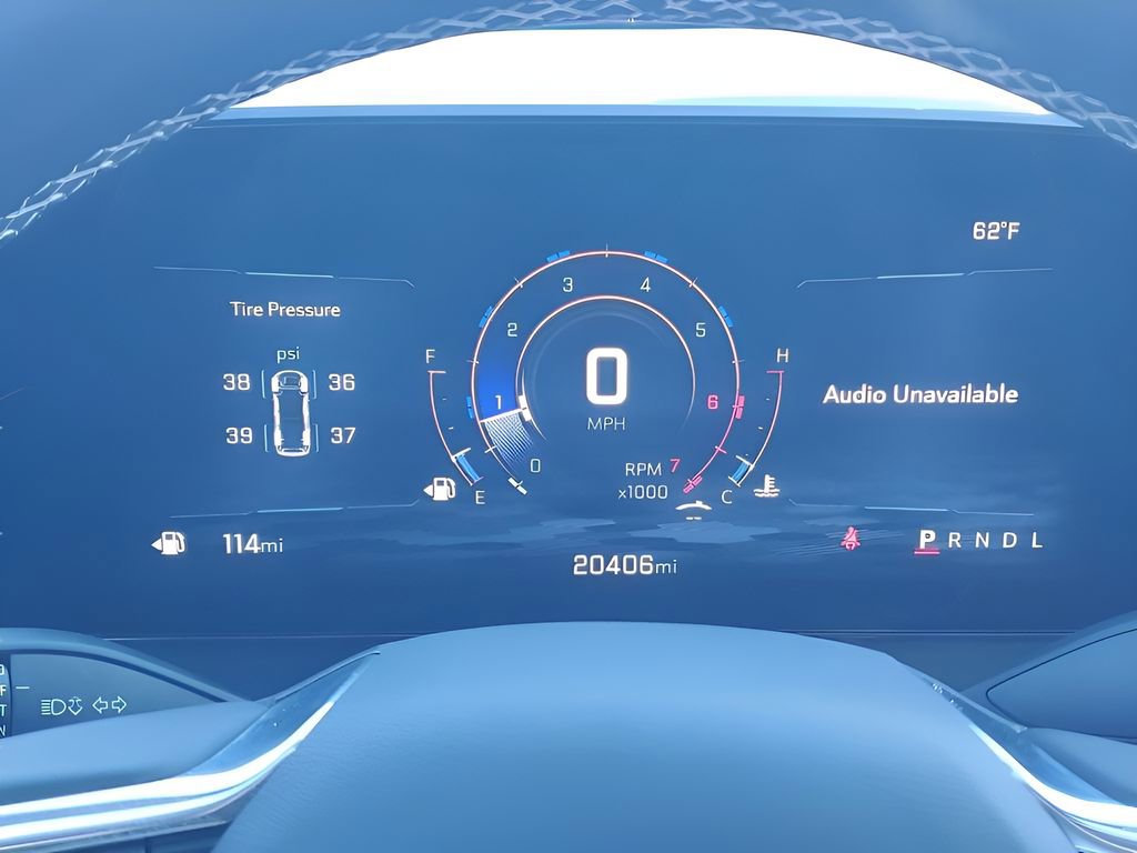 Used 2025 Chevrolet Traverse LT image 37