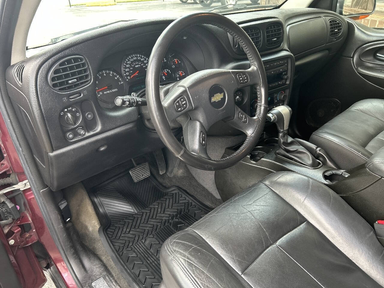 Used 2005 Chevrolet TrailBlazer LT AWD/4WD image 10