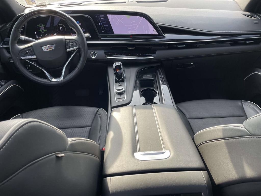 Certified 2023 Cadillac Escalade ESV Sport w/ Touring Package image 16