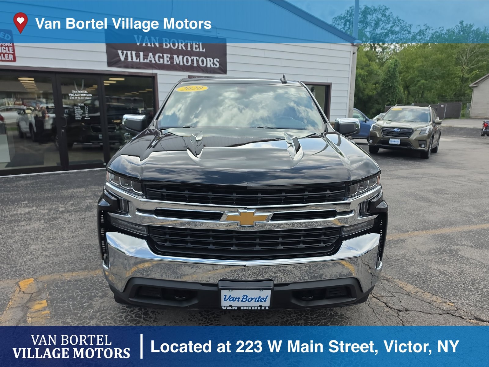 Used 2020 Chevrolet Silverado 1500 LT w/ All-Star Edition AWD/4WD image 2