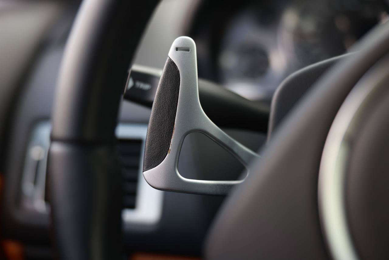 Used 2006 Aston Martin DB9 Volante RWD image 26