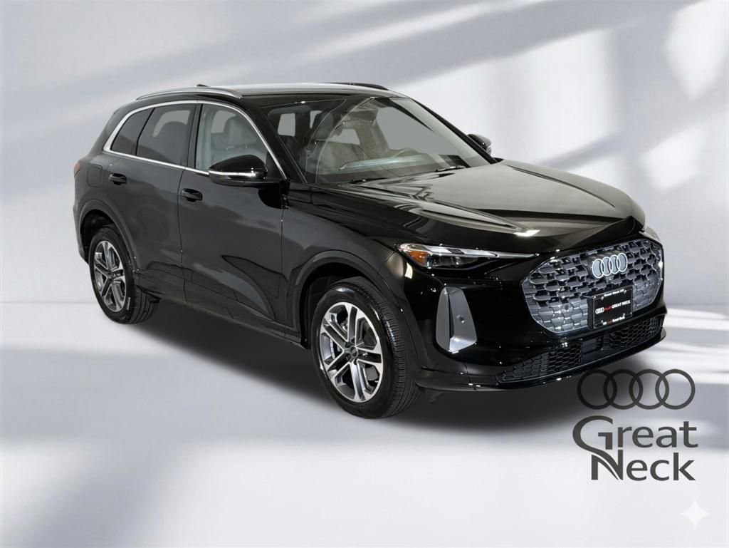 Certified 2025 Audi Q5 Premium w/ Convenience Package image 12