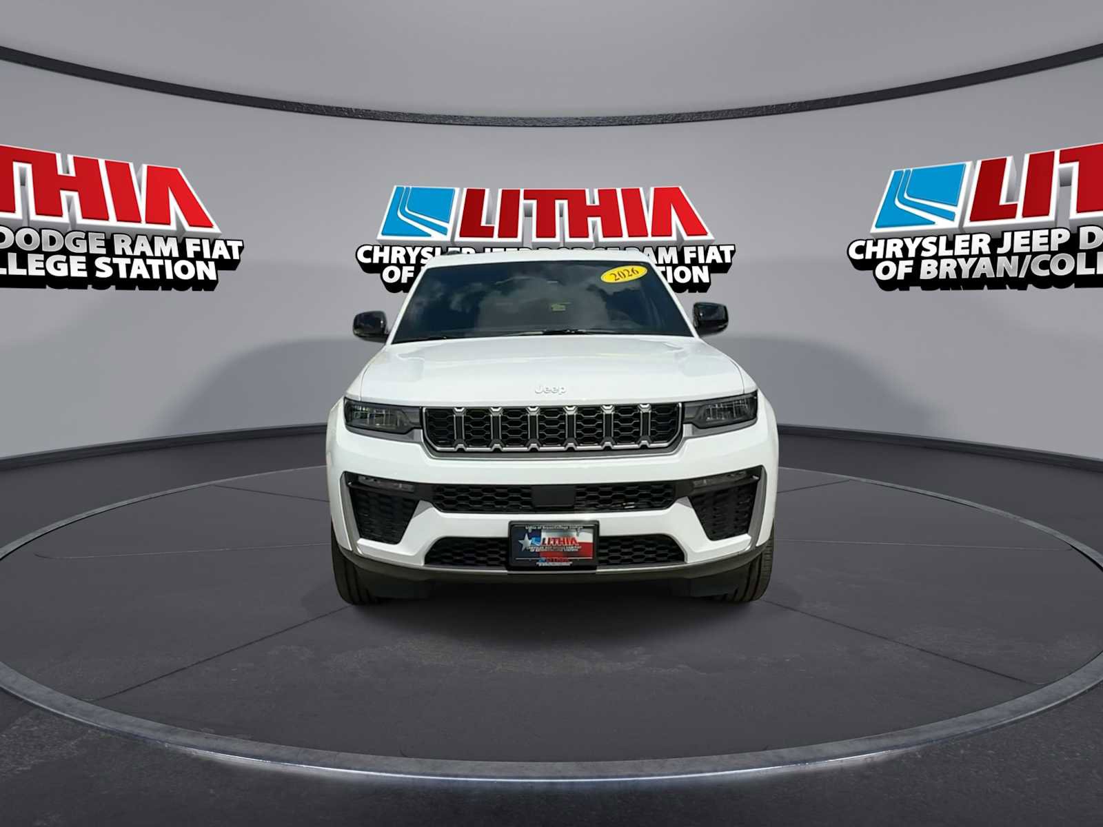 New 2026 Jeep Grand Cherokee Limited RWD image 3