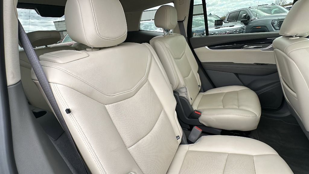 Certified 2022 Cadillac XT6 Premium Luxury image 21