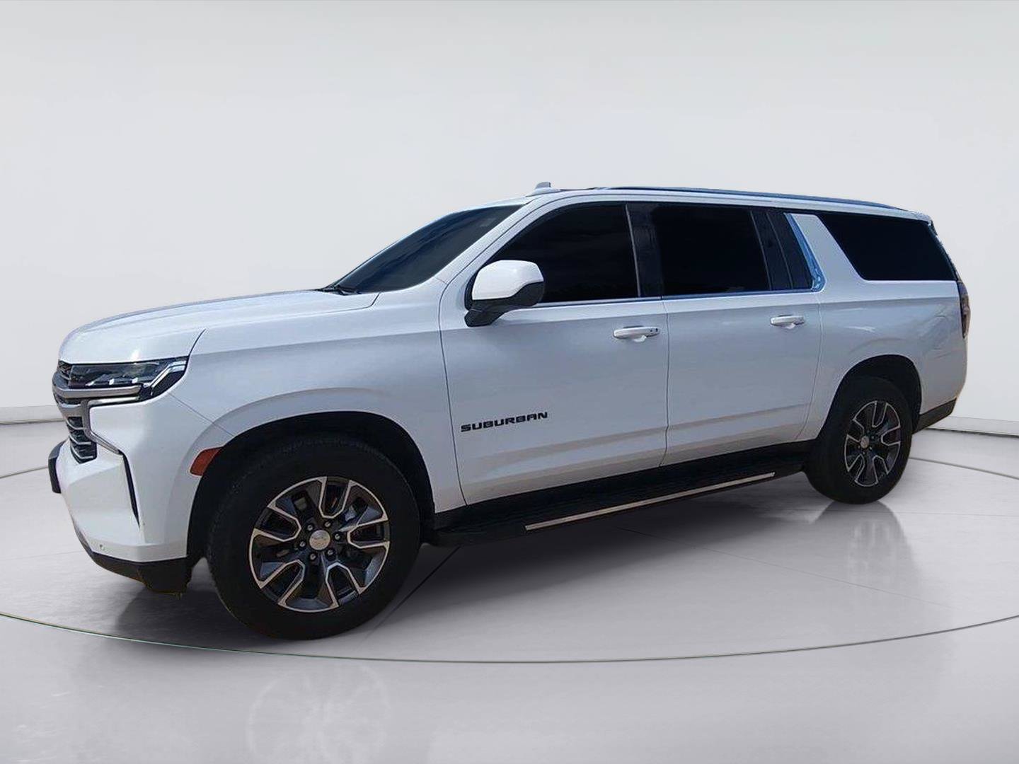 Certified 2023 Chevrolet Suburban LT AWD/4WD image 4