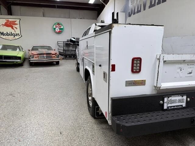 Used 2022 Ford F350 XL w/ Power Equipment Group AWD/4WD image 9