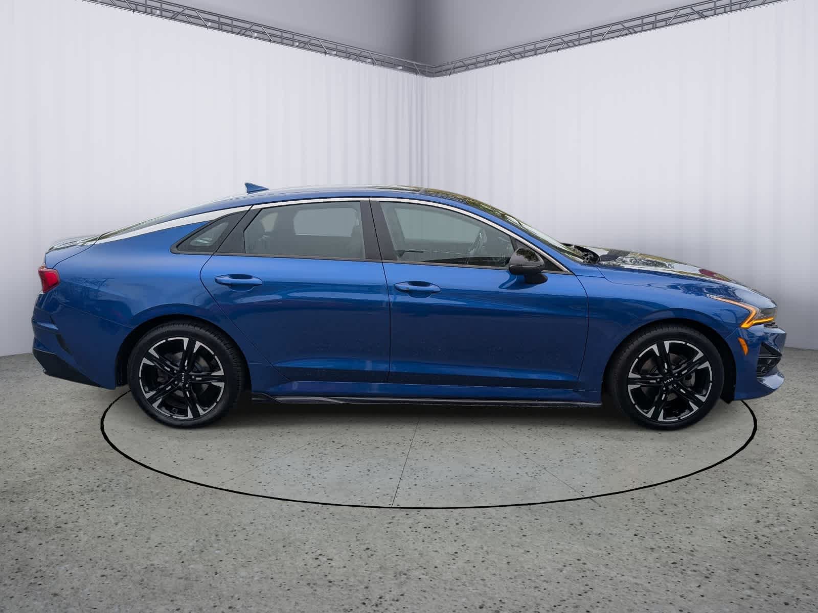 Used 2022 Kia K5 GT-Line FWD image 2