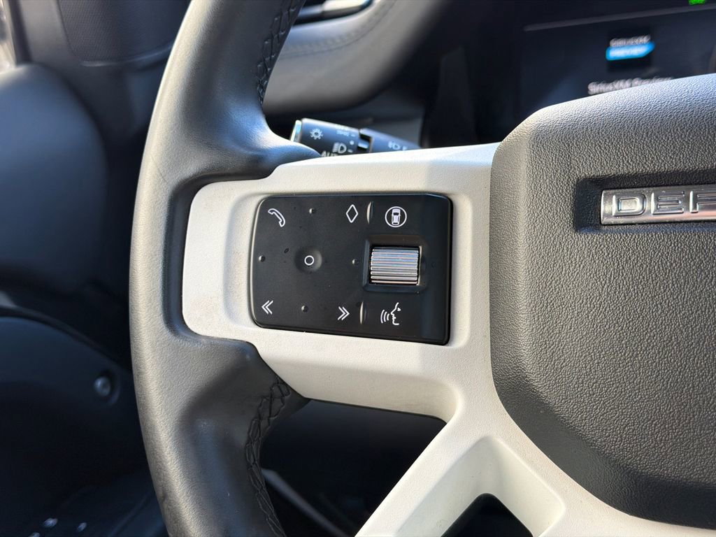 Used 2025 Land Rover Defender 110 S image 23