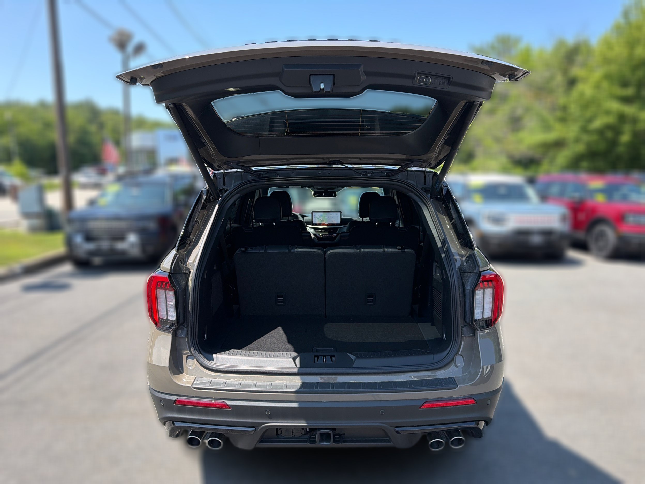 New 2026 Ford Explorer ST w/ Sun And Sound Package AWD/4WD image 13