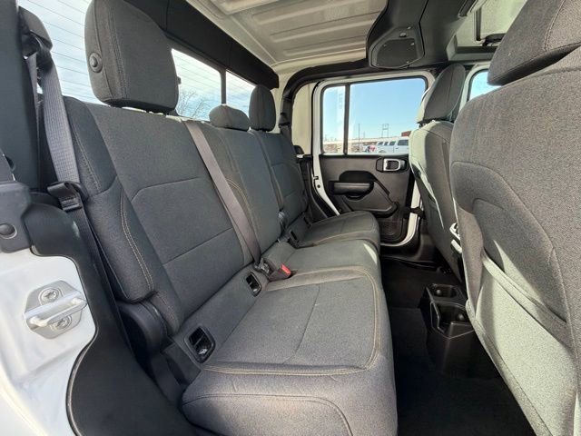 Used 2025 Jeep Gladiator Sport image 13