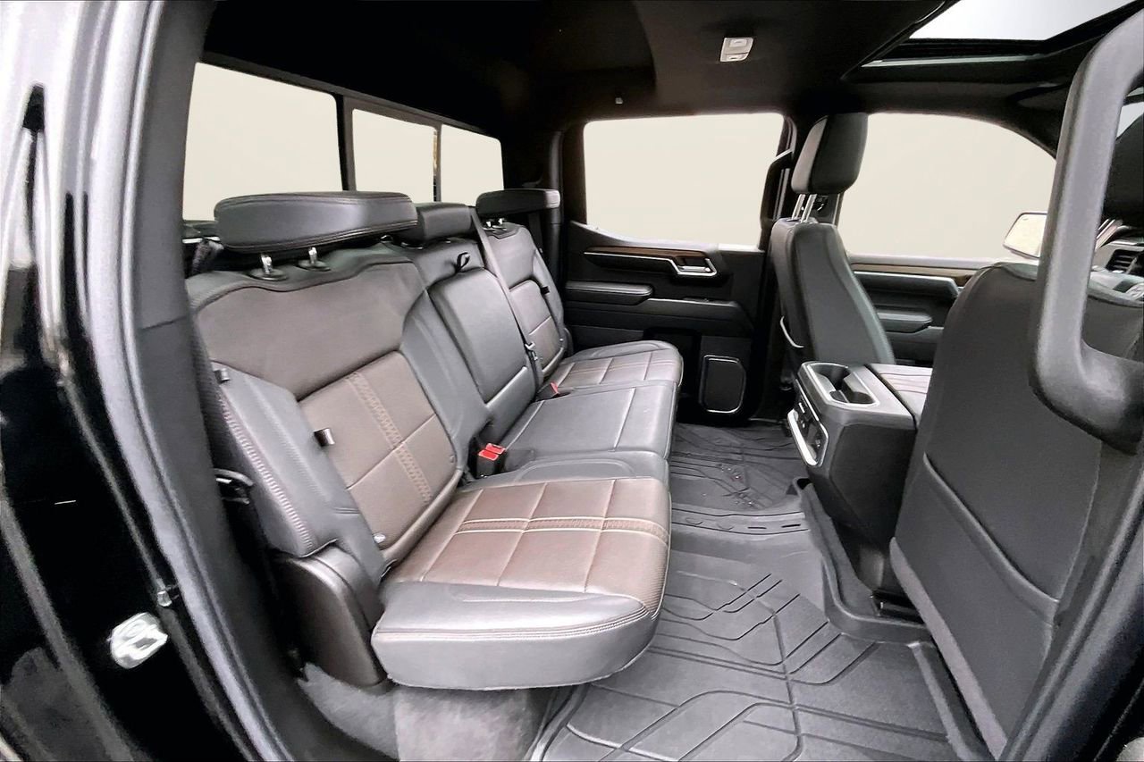 Used 2025 Chevrolet Silverado 1500 High Country w/ Midnight Edition image 25