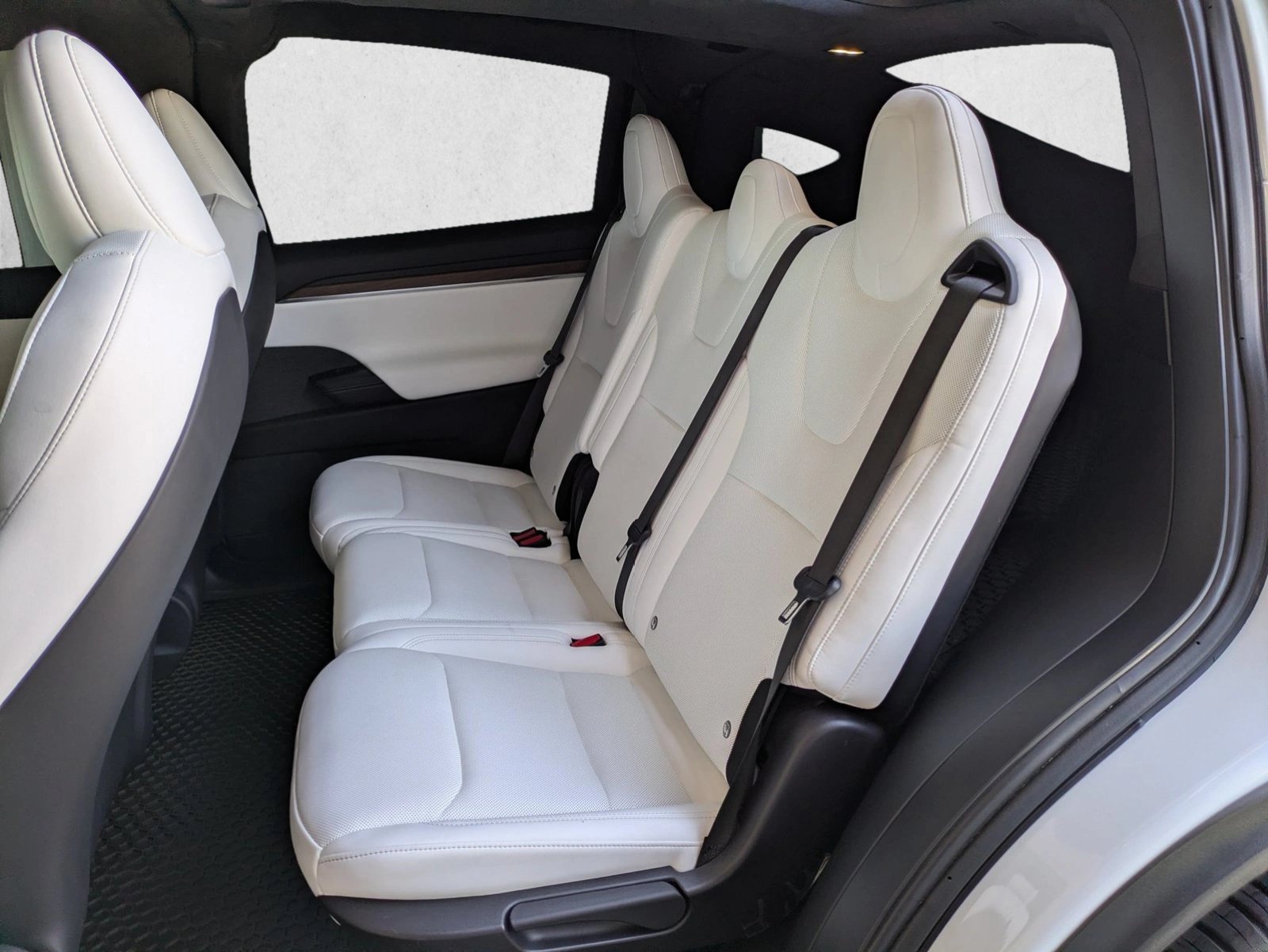 Used 2023 Tesla Model X AWD/4WD image 19
