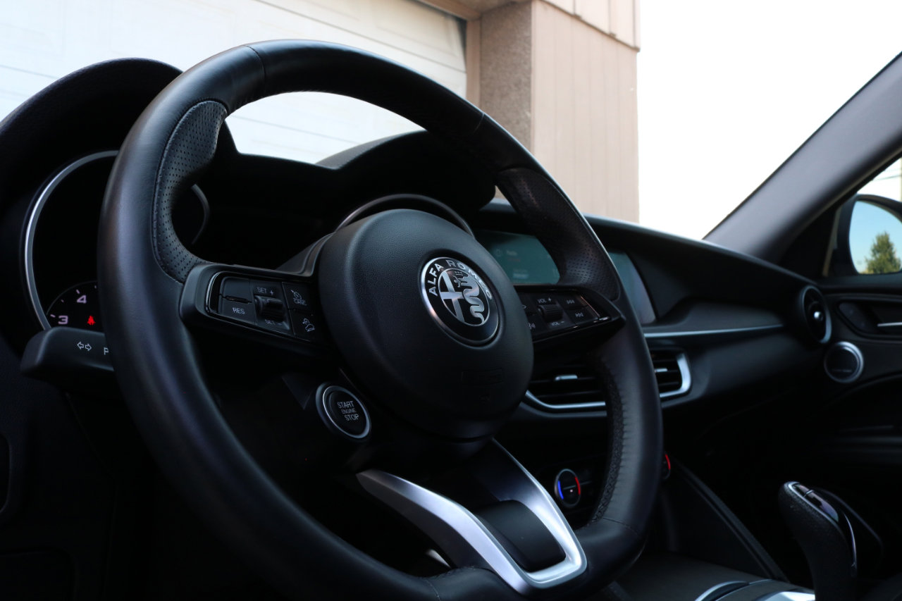 Used 2020 Alfa Romeo Stelvio Ti w/ Active Blind Spot Package image 24