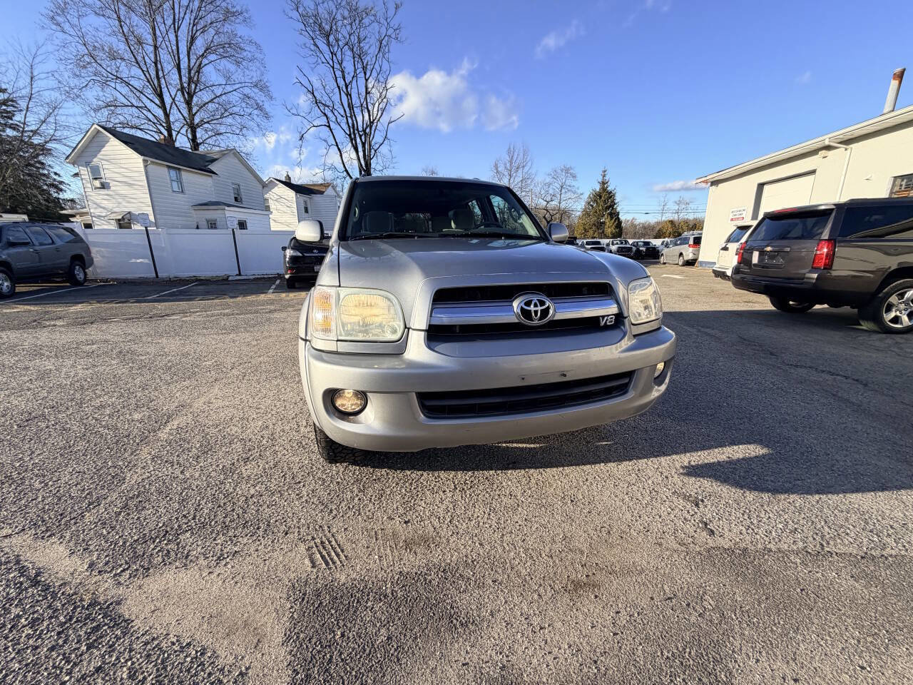 Used 2005 Toyota Sequoia SR5 image 4