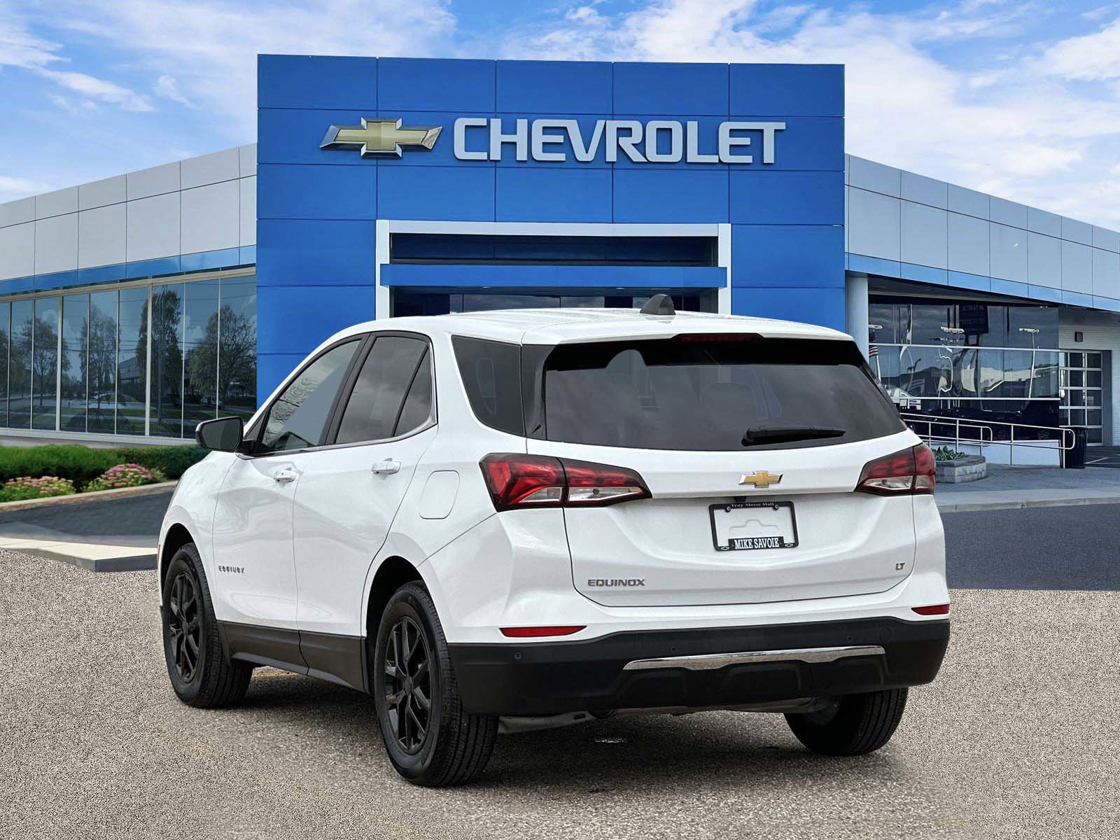 Certified 2024 Chevrolet Equinox LT w/ LPO, Floor Liner Package image 3