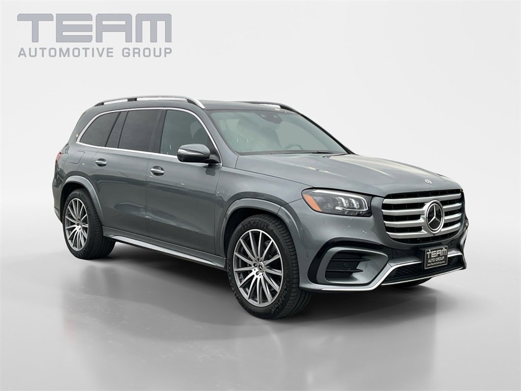 Used 2025 Mercedes-Benz GLS 450 4MATIC image 1