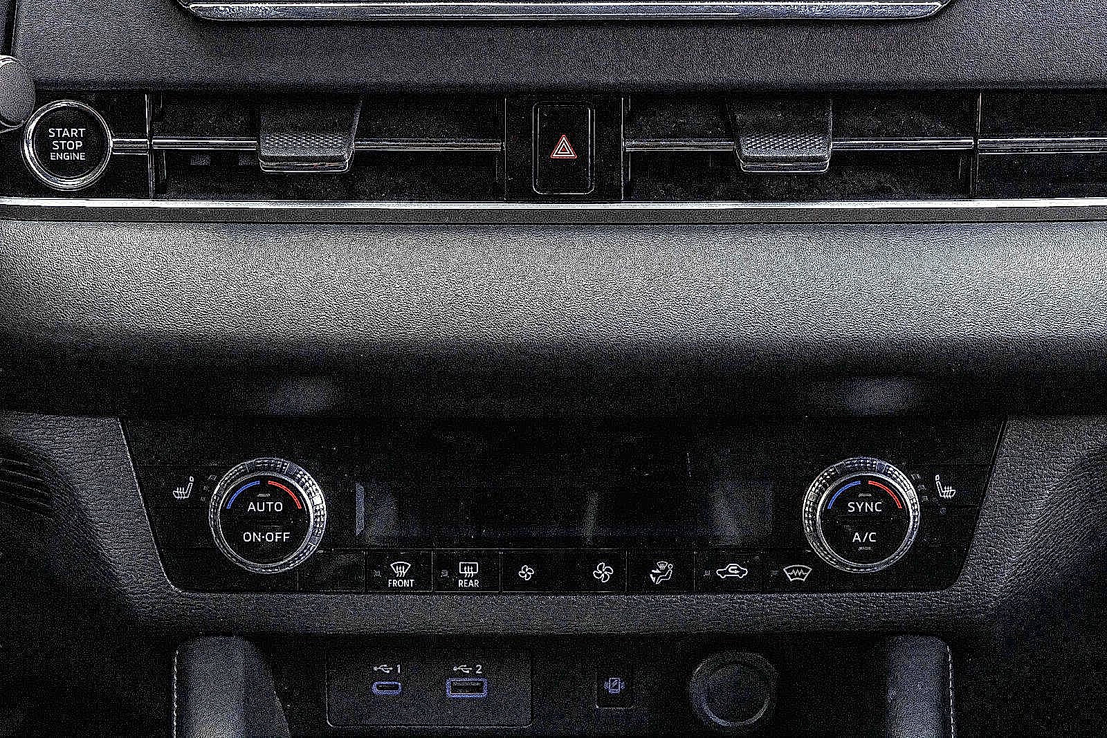 Used 2024 Mitsubishi Outlander AWD image 14