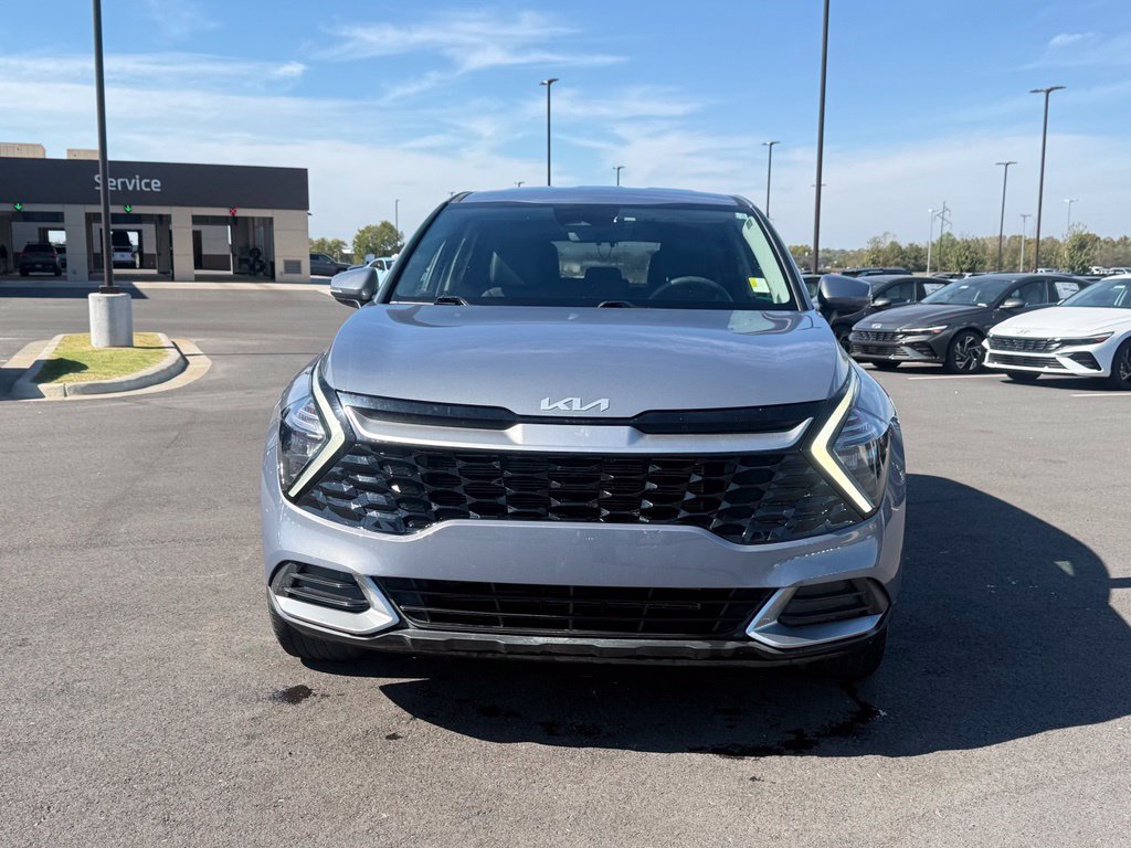 Used 2023 Kia Sportage EX FWD image 2