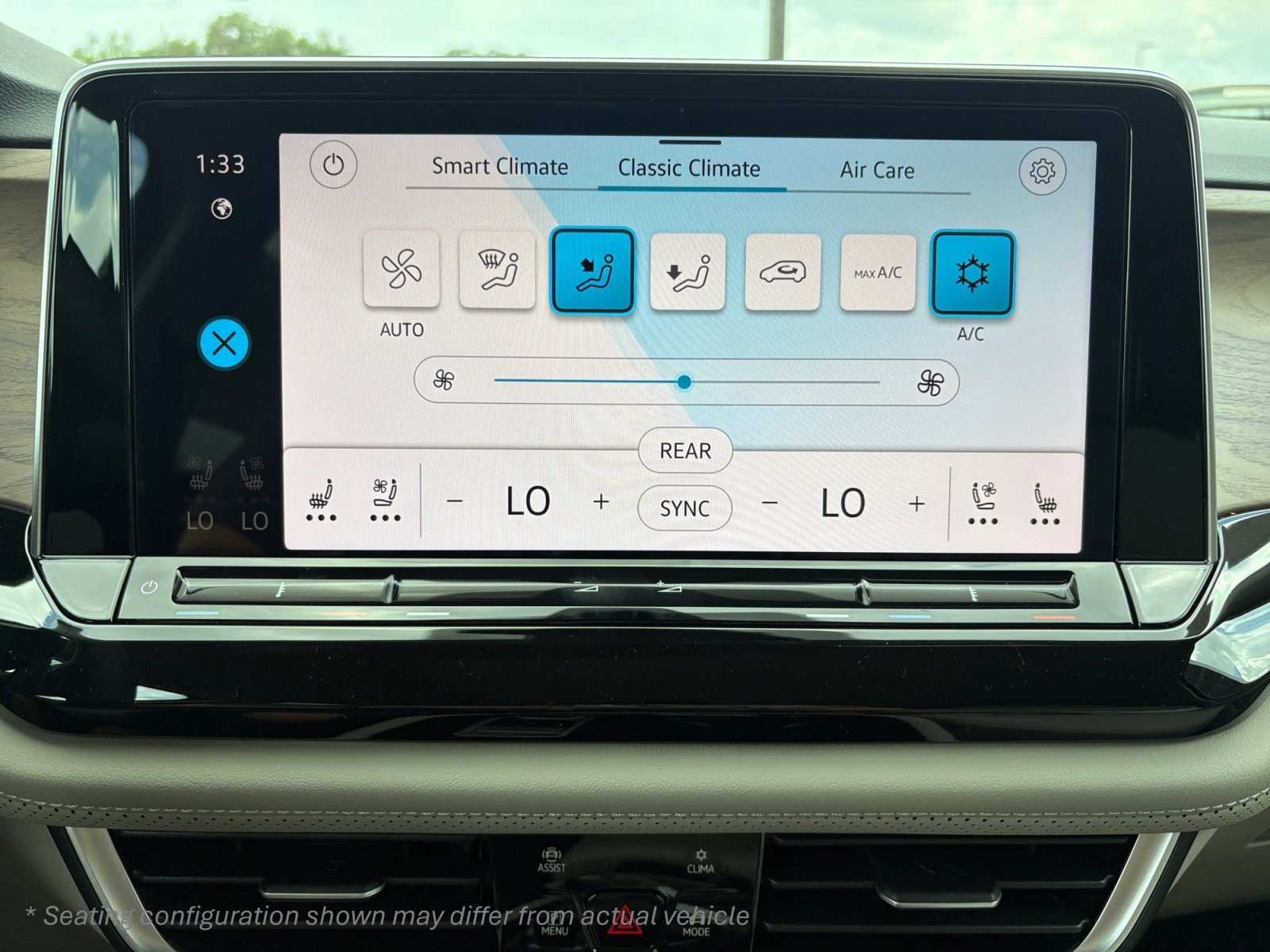 New 2026 Volkswagen Atlas SE FWD image 19