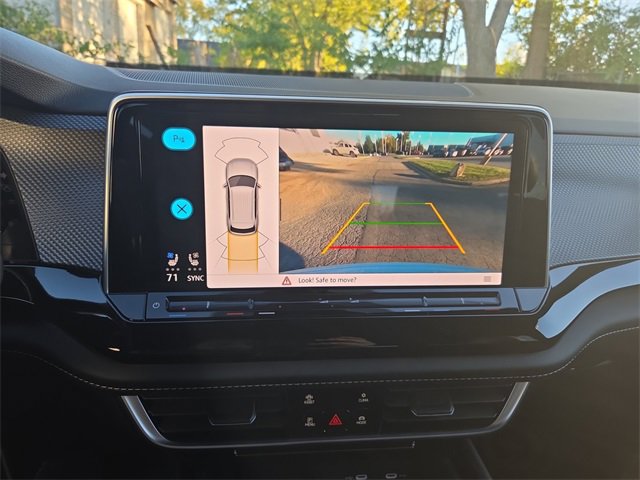 New 2026 Volkswagen Atlas Cross Sport SEL image 22