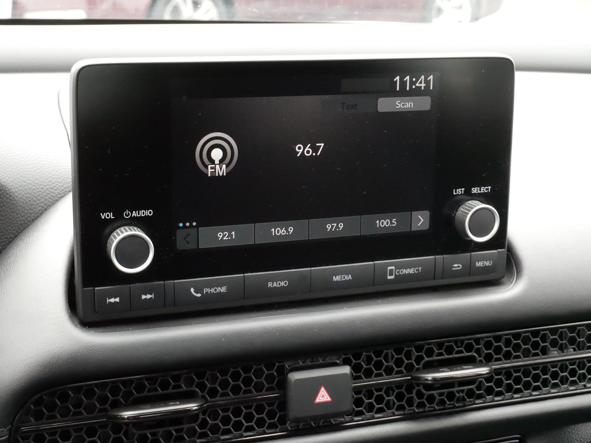 Used 2024 Honda HR-V LX image 22