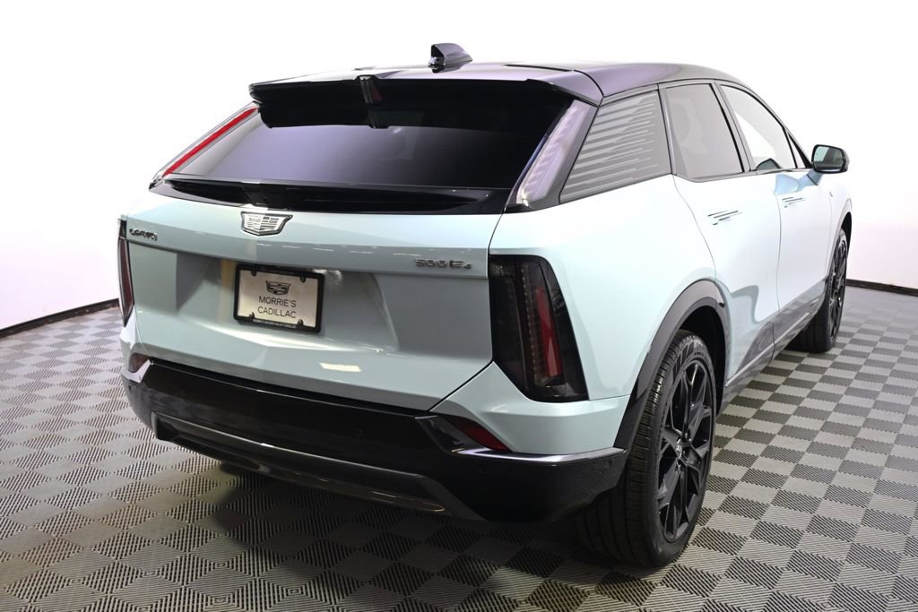 New 2025 Cadillac Optiq Sport 2 w/ LPO, ONYX Package AWD/4WD image 6