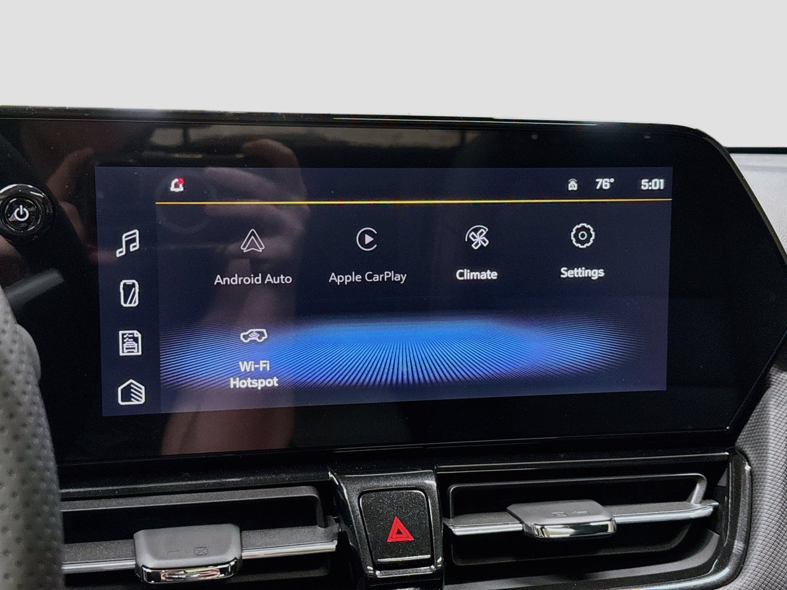 New 2026 Chevrolet TrailBlazer RS w/ Convenience Package AWD/4WD image 16