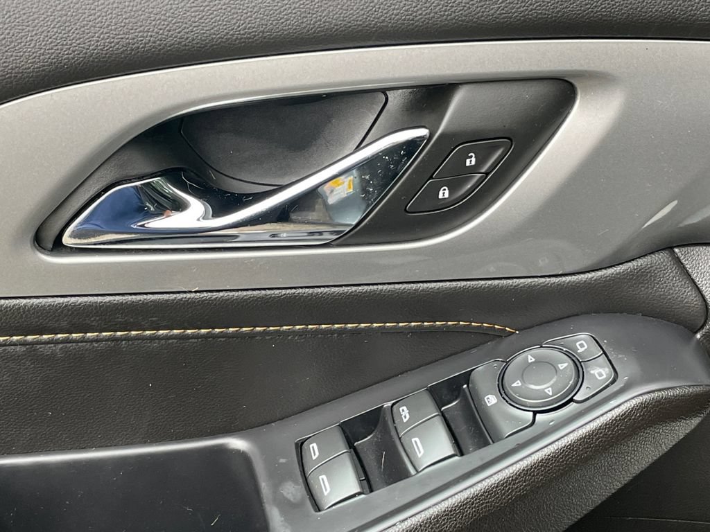 Certified 2021 Chevrolet Traverse RS w/ LPO, Floor Liner Package AWD/4WD image 23