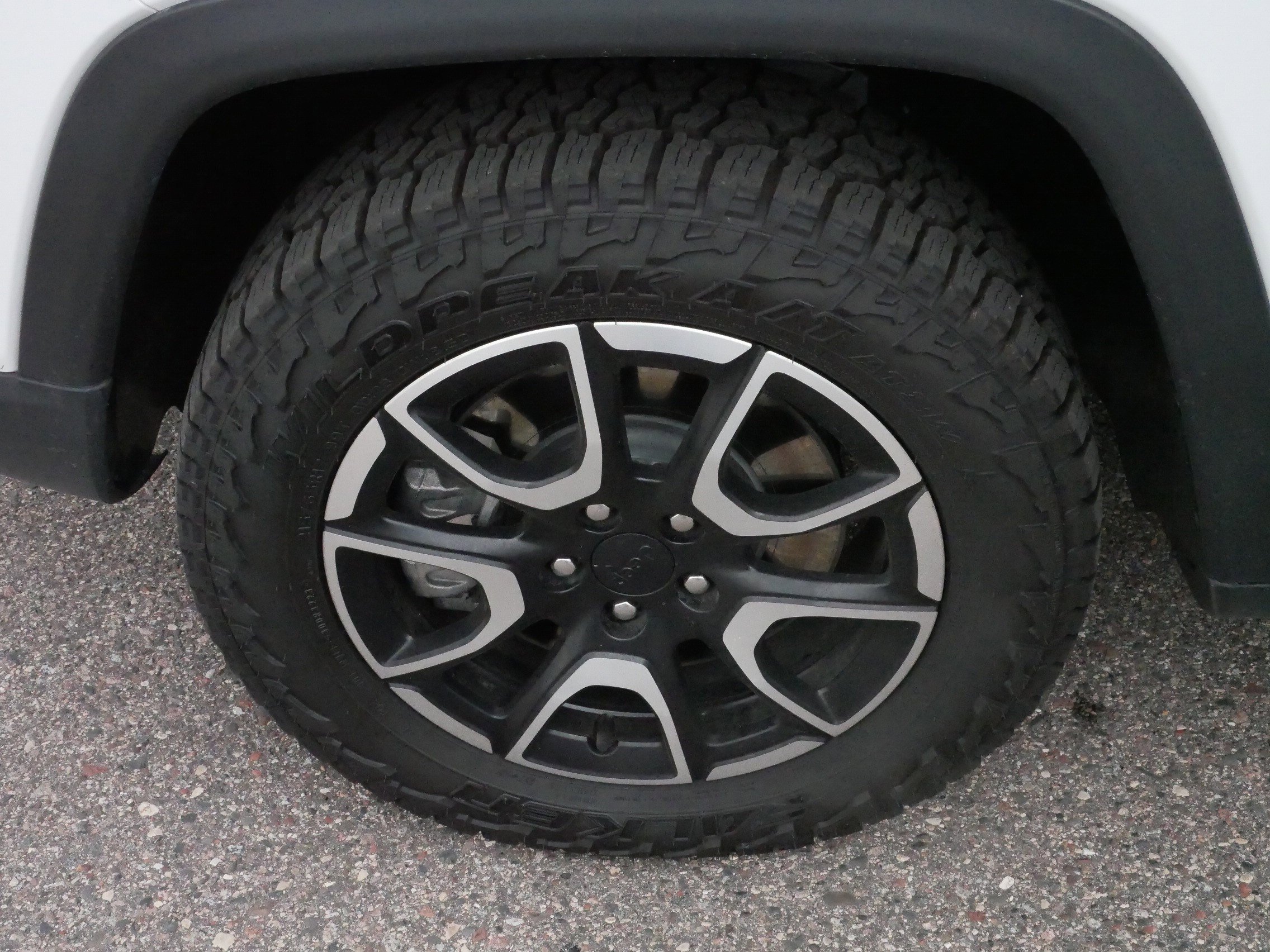 Used 2024 Jeep Compass Trailhawk image 15