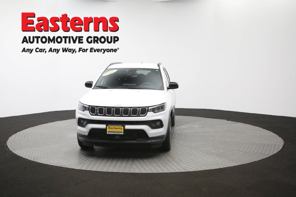 Used 2024 Jeep Compass Latitude AWD/4WD image 52