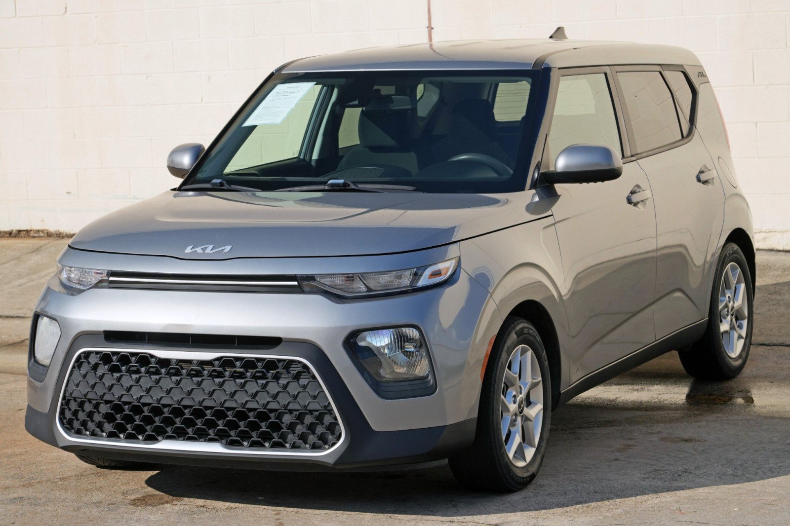 Used 2022 Kia Soul LX w/ Technology Package FWD image 40
