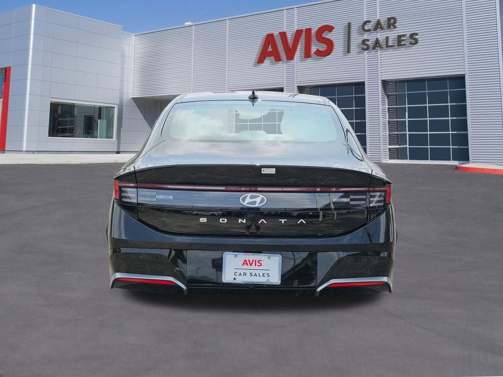 Used 2025 Hyundai Sonata SEL FWD image 5