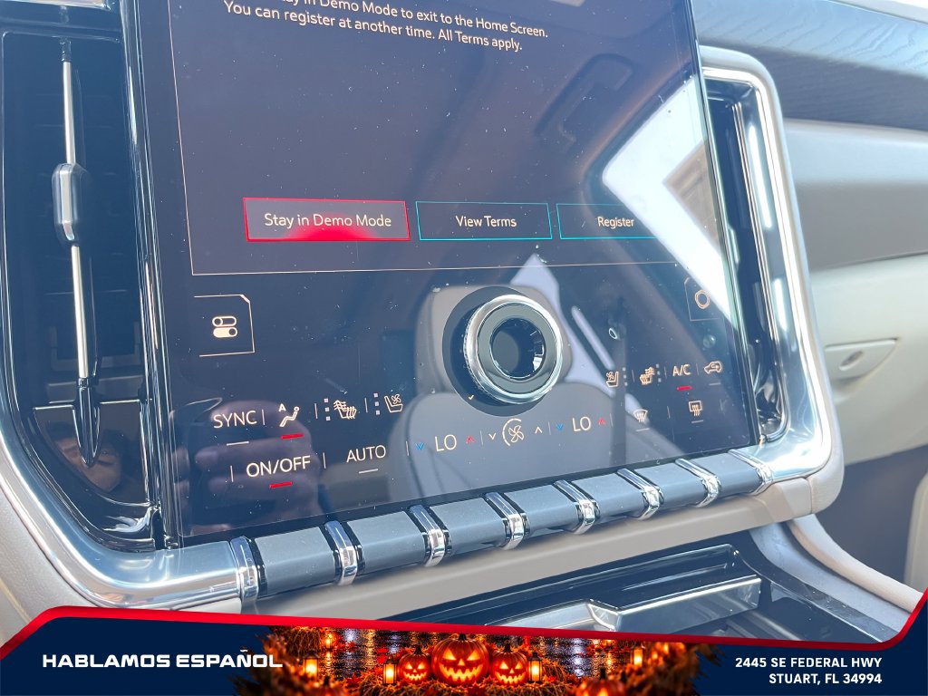 New 2026 GMC Yukon Denali w/ Denali Reserve Package AWD/4WD image 30