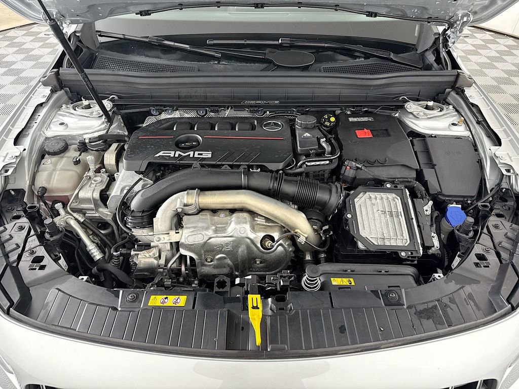 Used 2024 Mercedes-Benz GLB 35 AMG 4MATIC w/ Exclusive Package image 30