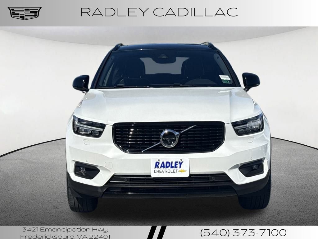 Used 2020 Volvo XC40 T5 R-Design image 8