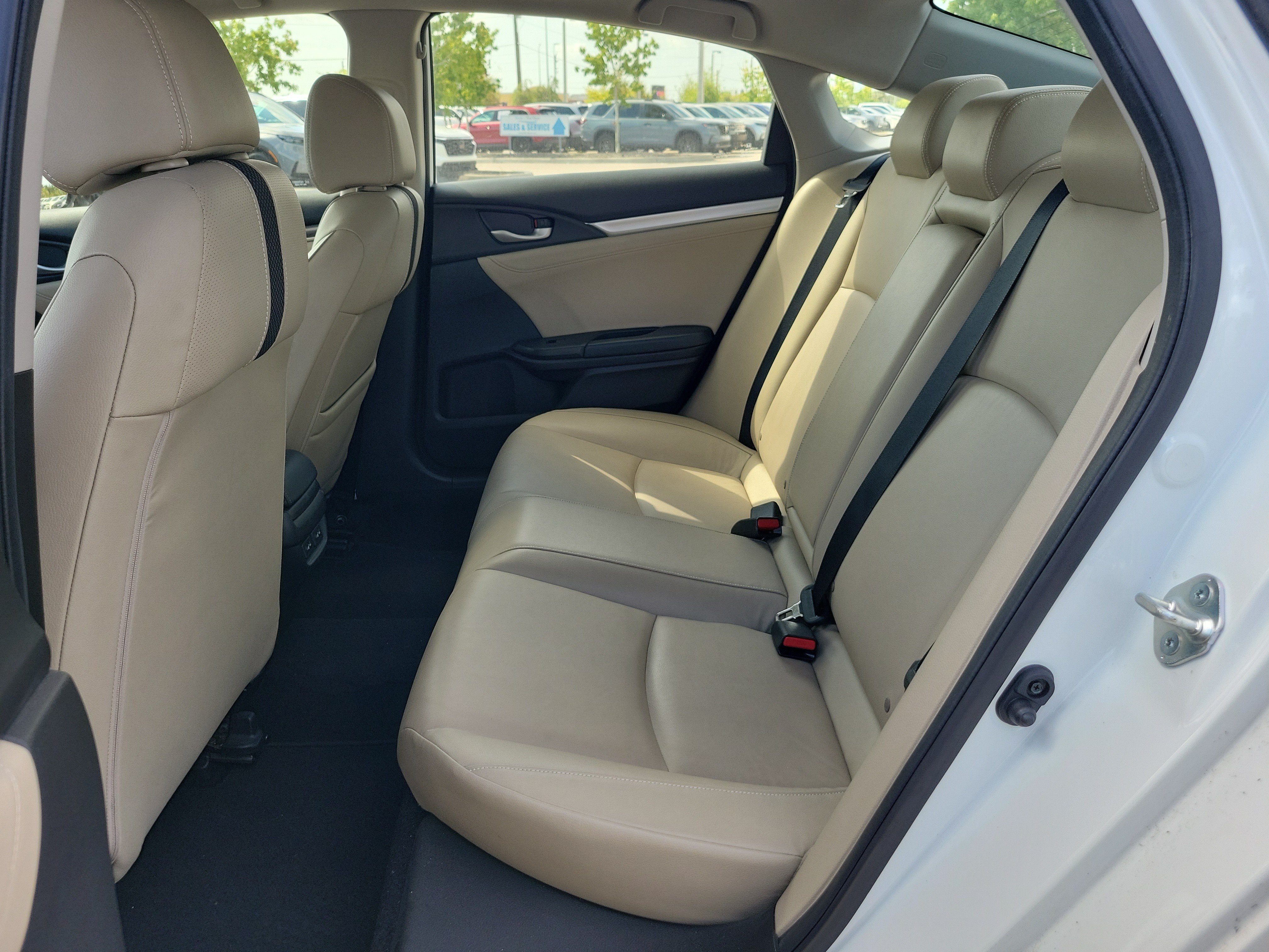 Used 2019 Honda Civic Touring image 12