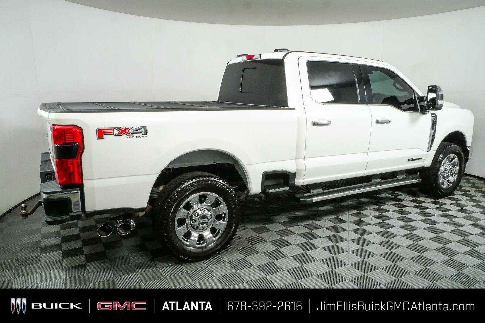 Used 2024 Ford F250 Lariat w/ Chrome Package AWD/4WD image 2