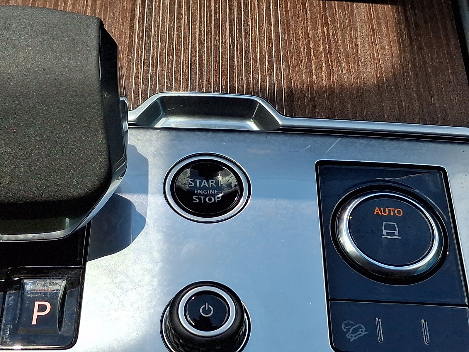 Certified 2023 Land Rover Range Rover Autobiography AWD/4WD image 26