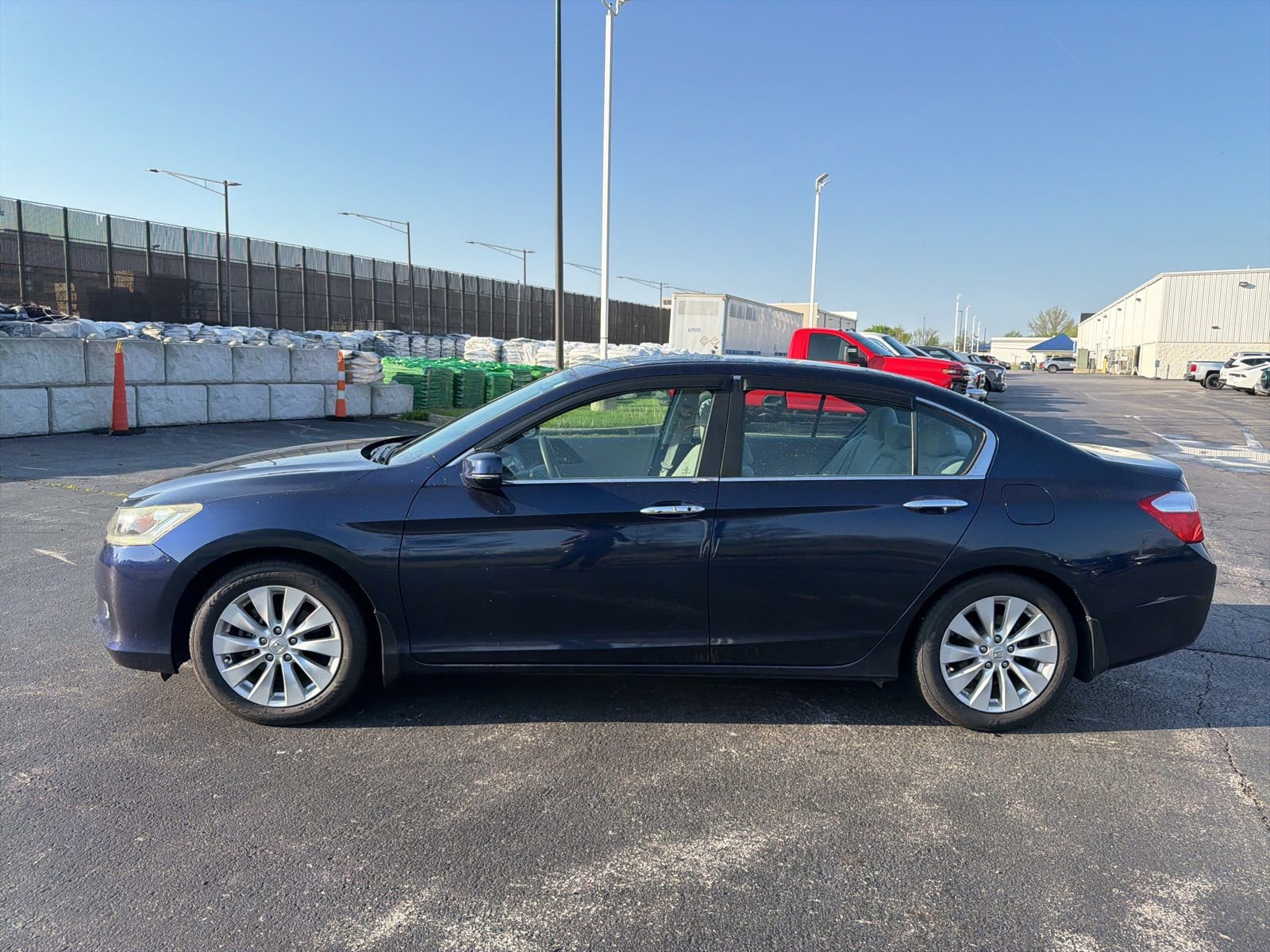 Used 2014 Honda Accord EX image 3